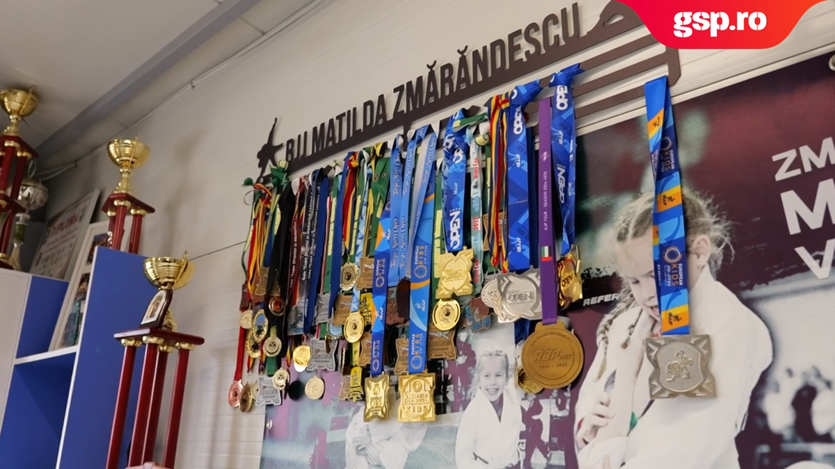 Imagini din sala lui Cătălin Zmărăndescu