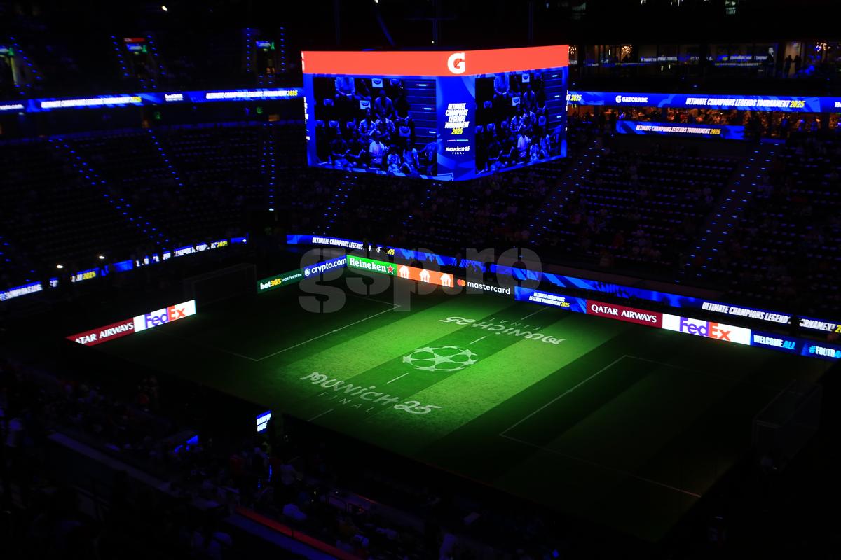 35 de Champions League pe teren la Munchen! Imagini colosale cu „grăsuții": de la Roberto Carlos la Mendieta sau Ribery