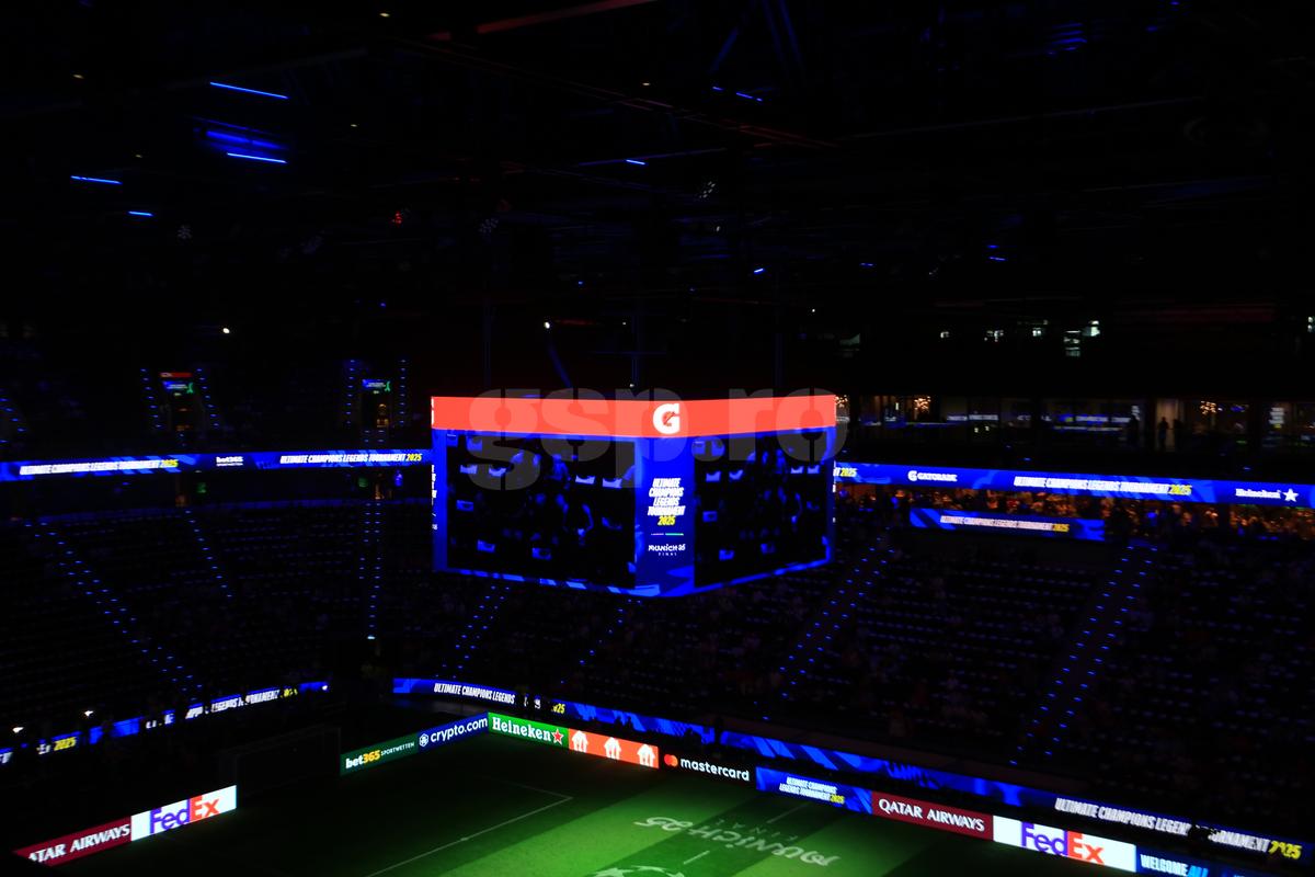 35 de Champions League pe teren la Munchen! Imagini colosale cu „grăsuții": de la Roberto Carlos la Mendieta sau Ribery