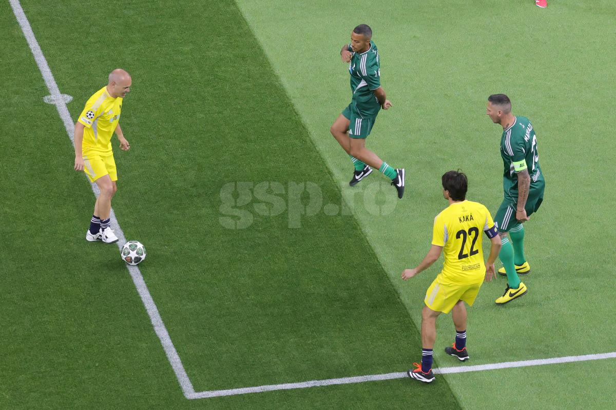 35 de Champions League pe teren la Munchen! Imagini colosale cu „grăsuții": de la Roberto Carlos la Mendieta sau Ribery