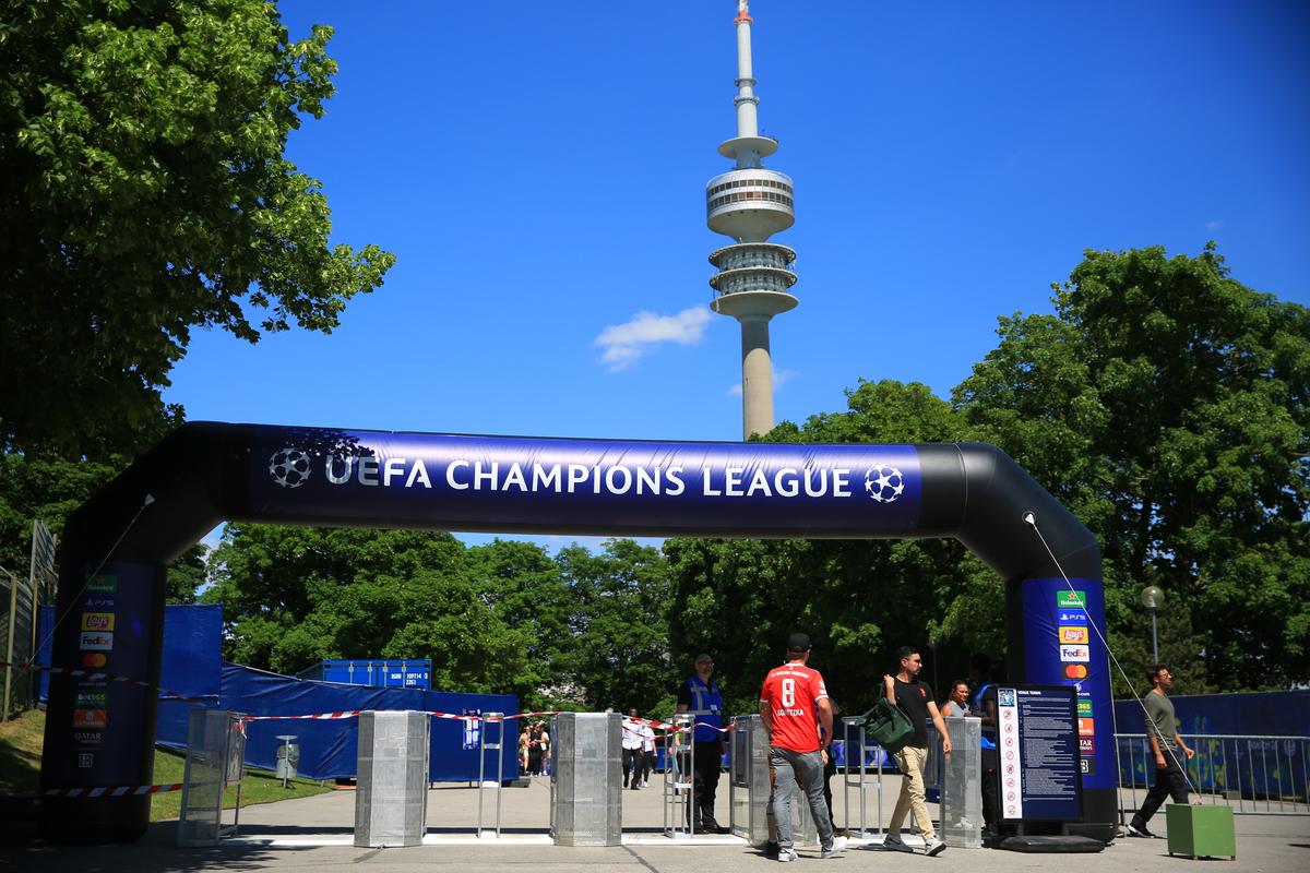 Cât te costă în total să mergi la finala Champions League? Biletele au „explodat”, iar cazările în München au prețuri astronomice