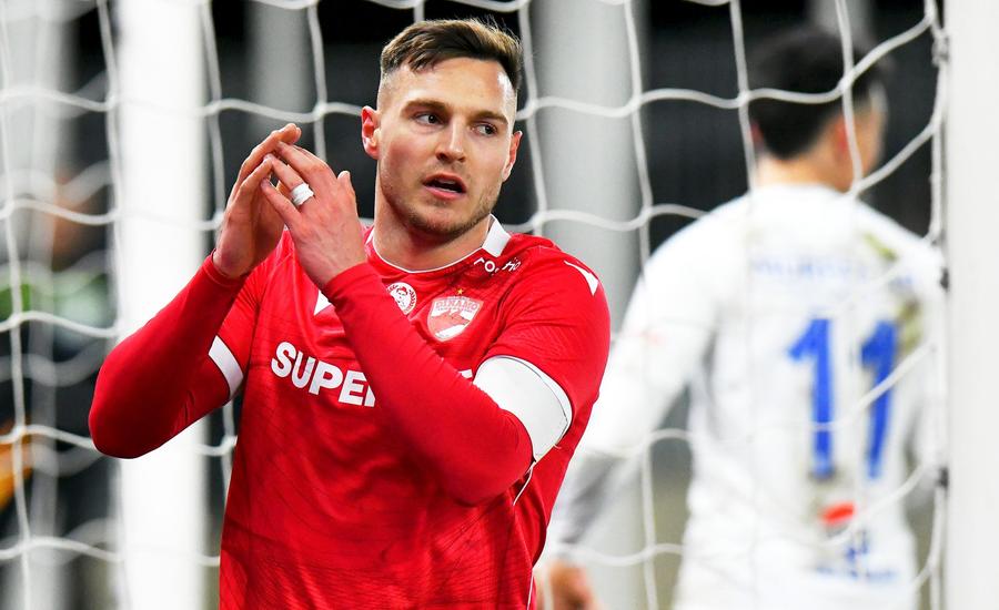Conducerea FCSB, ultimele vești despre transferul lui Dennis Politic + Jucătorii puși pe lista de transferuri și cine va juca pe alt post