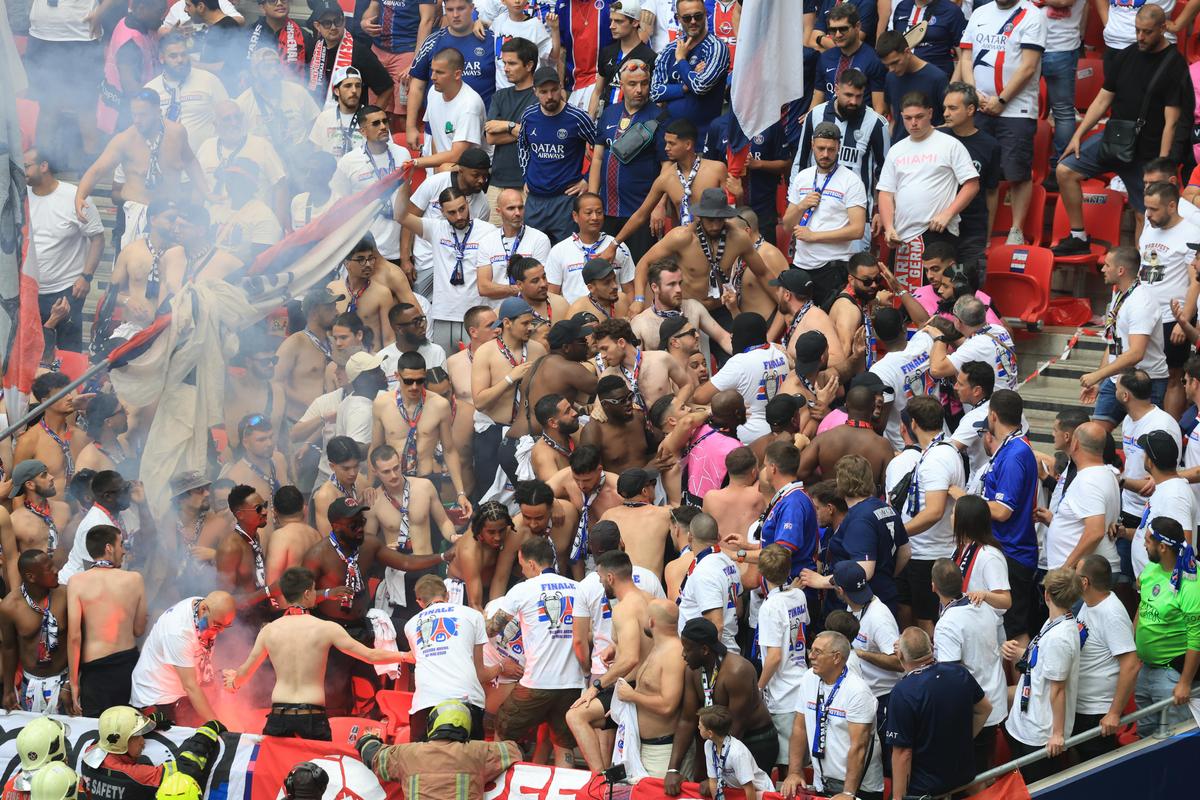 Incidente in peluza PSG la finala cu Arsenal