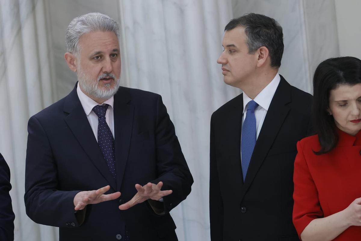 Nadia Comăneci, decorată cu Ordinul Naţional „Steaua României" în grad de Mare Cruce