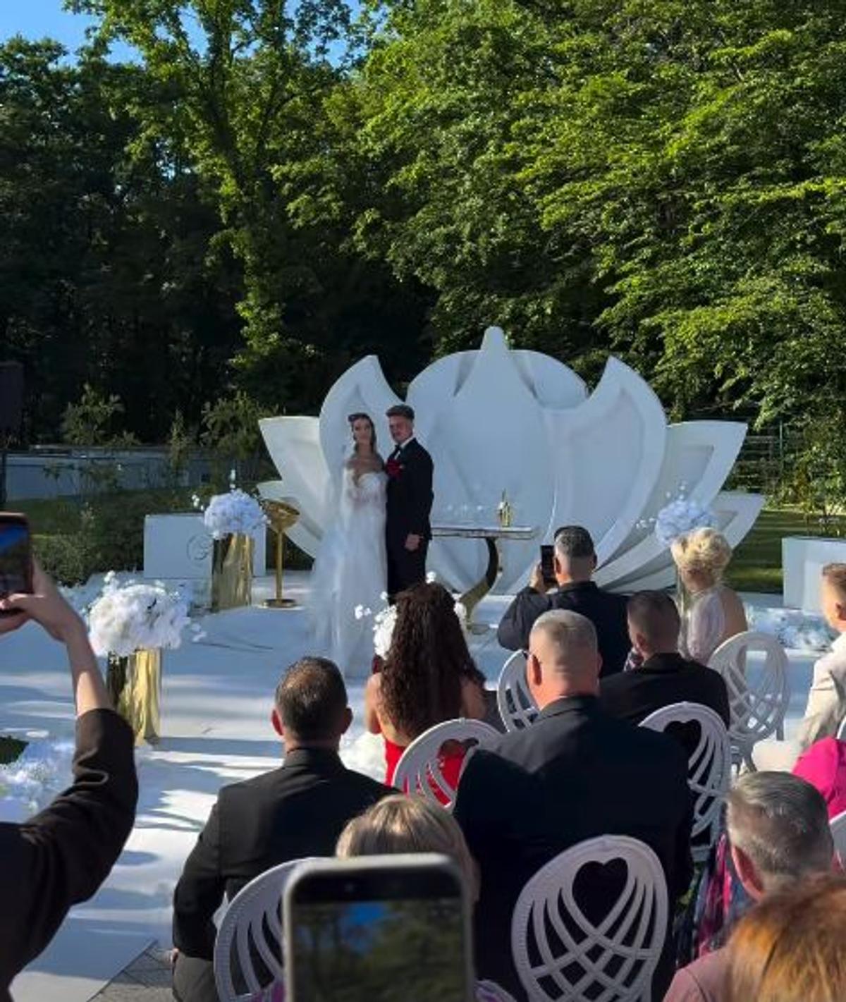Singurul dinamovist care a cântat și a dansat aseară, după eșecul cu FCSB: „Asta-i nunta de 5 stele!”