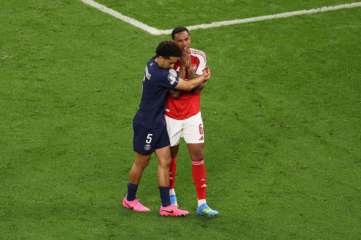 Imaginea zilei la Budapesta! Ce făcea Marquinhos, căpitanul lui PSG, în timp ce colegii lui declanșaseră sărbătoarea