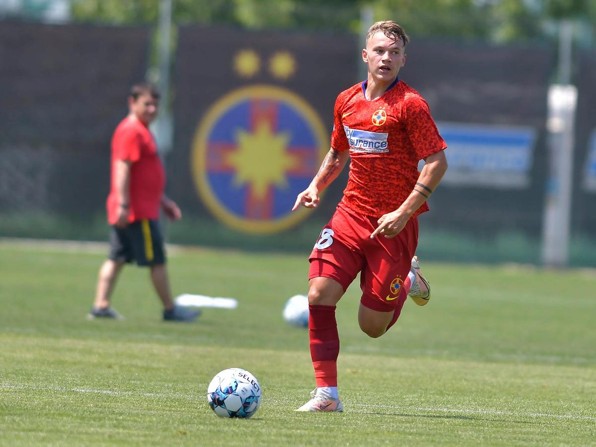 Amical FCSB - Viitorul Tg. Jiu 5-1 / FOTO: Facebook @FCSBOfficial