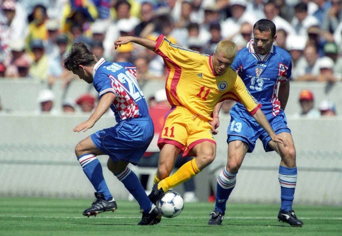 Cum s-a ajuns la: „Tu, cu mustață, nu strâmba!” » GSP a vorbit cu jurnalistul care l-a enervat pe Hagi la conferința epocală din '98: „M-a văzut și s-a declanșat flacăra!”