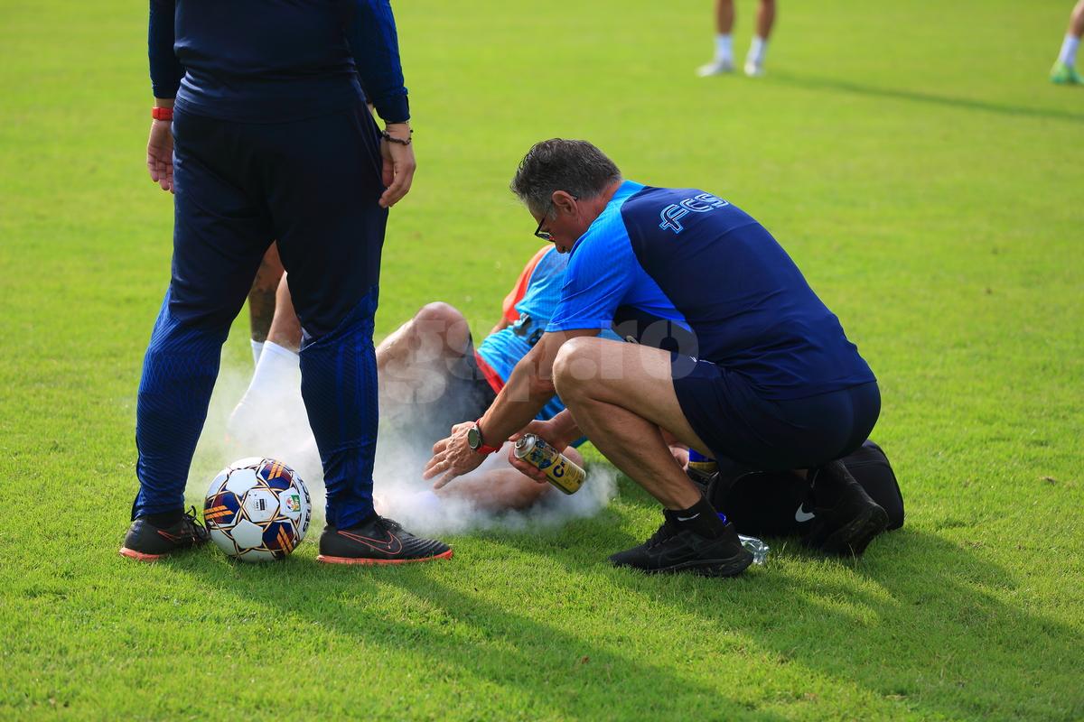 Pintilii sau Charalambous: cine e adevăratul A1 la FCSB? GSP a urmărit antrenamentele „roș-albaștrilor” din Olanda și a obținut răspunsul