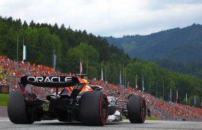 Max Verstappen, cel mai rapid în calificările Marelui Premiu al Austriei » Surprize pe grilă: piloții Ferrari au dat lovitura