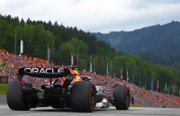 Max Verstappen, cel mai rapid în calificările Marelui Premiu al Austriei » Surprize pe grilă: piloții Ferrari au dat lovitura