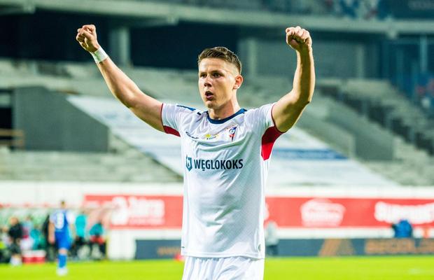 Anunță transferul mijlocașului central la Rapid: „Destinație surprinzătoare”