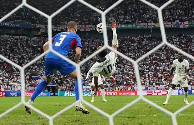 Jude Bellingham a salvat Anglia și s-a descătușat » Ce a strigat starul lui Real Madrid, imediat după „foarfeca” de aur din prelungiri