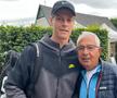 Antrenorul Ion Geantă împreună cu Jannik Sinner, lider ATP și campion la Halle în 2024