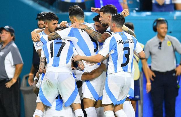 Argentina face instrucție la Copa America! » „Dublă” de senzație și calificare la pas în „sferturi” pentru naționala lui Messi