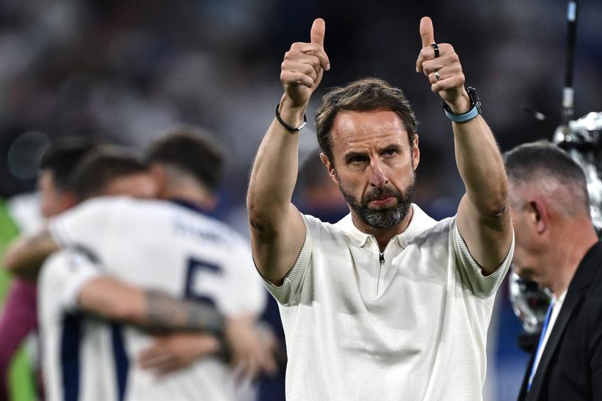 Gareth Southgate (53 de ani), selecționerul Angliei, a explicat de ce a așteptat atât de mult pentru a face schimbări în optimea de finală cu Slovacia.