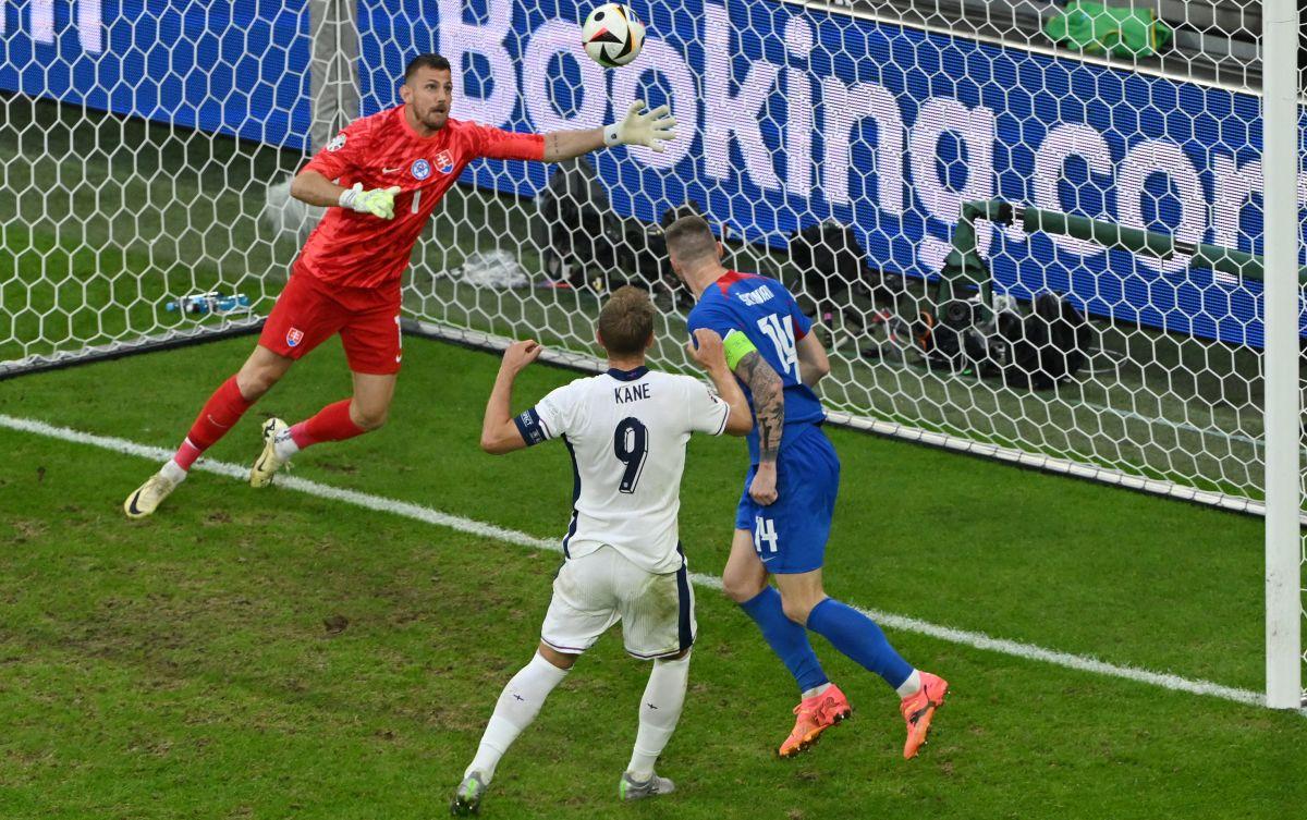 Anglia – Slovacia 2-1 » Jude Bellingham și Harry Kane au tranșat calificarea în prelungiri, după ce englezi au jucat penibil 90 de minute. Anglia - Elveția, primul sfert de la EURO