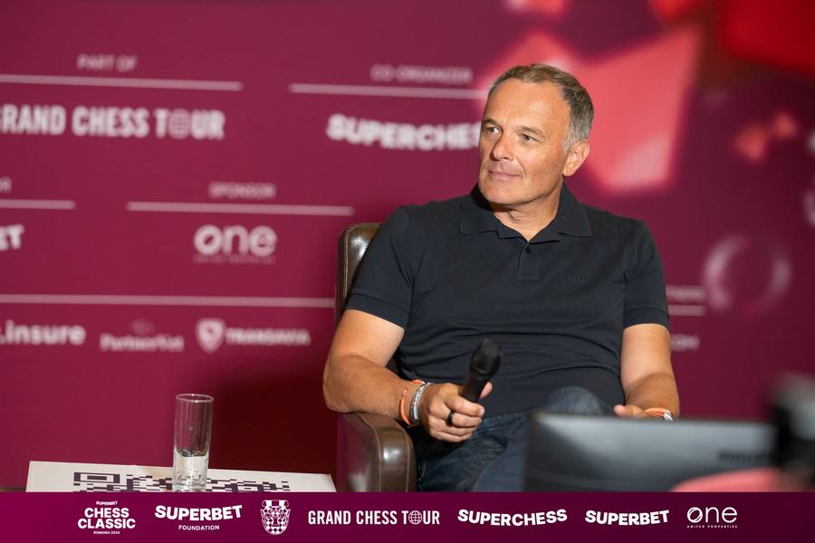 A patra rundă de confruntări de la Superbet Chess Classic România 2024 s-a încheiat cu două victorii și trei remize