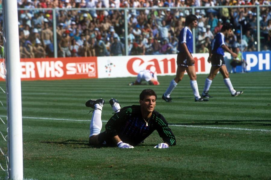 Sergio Goycochea Foto: Imago Images Celebrul Sergio Goycochea făcea pipi pe el înainte de penalty: „Era talismanul meu!” » Cele mai ciudate și nebune superstiții din sport