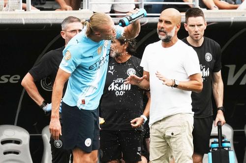 Pep Guardiola și Erling Haaland / FOTO: Imago