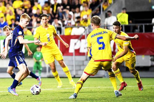 Kees Smit, în acțiune în semifinala Euro U19, contra României // foto: Imago Images
