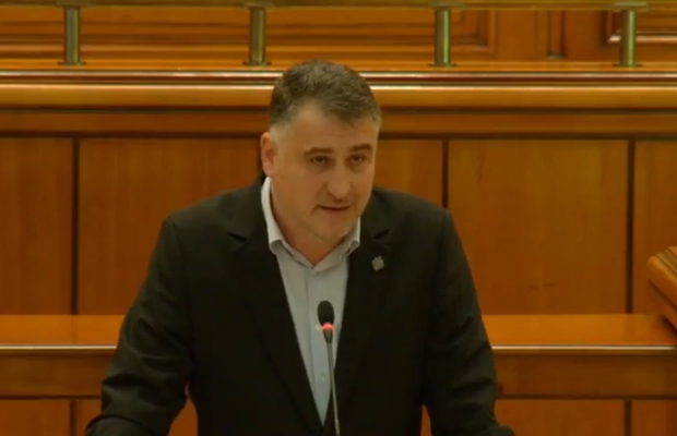 „Rușine să vă fie, sunteți disperați!” » Președintele Comisiei pentru Tineret și Sport, tiradă de acuzații în ședința Parlamentului: „Nu este legea lui Becali!”