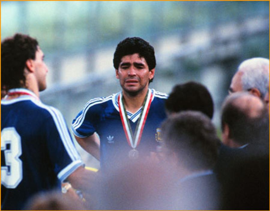 Maradona, înlăcrimat după ce a pierdut trofeul suprem în Italia ”90 Nemții care nu mai sunt nemți. De mult...