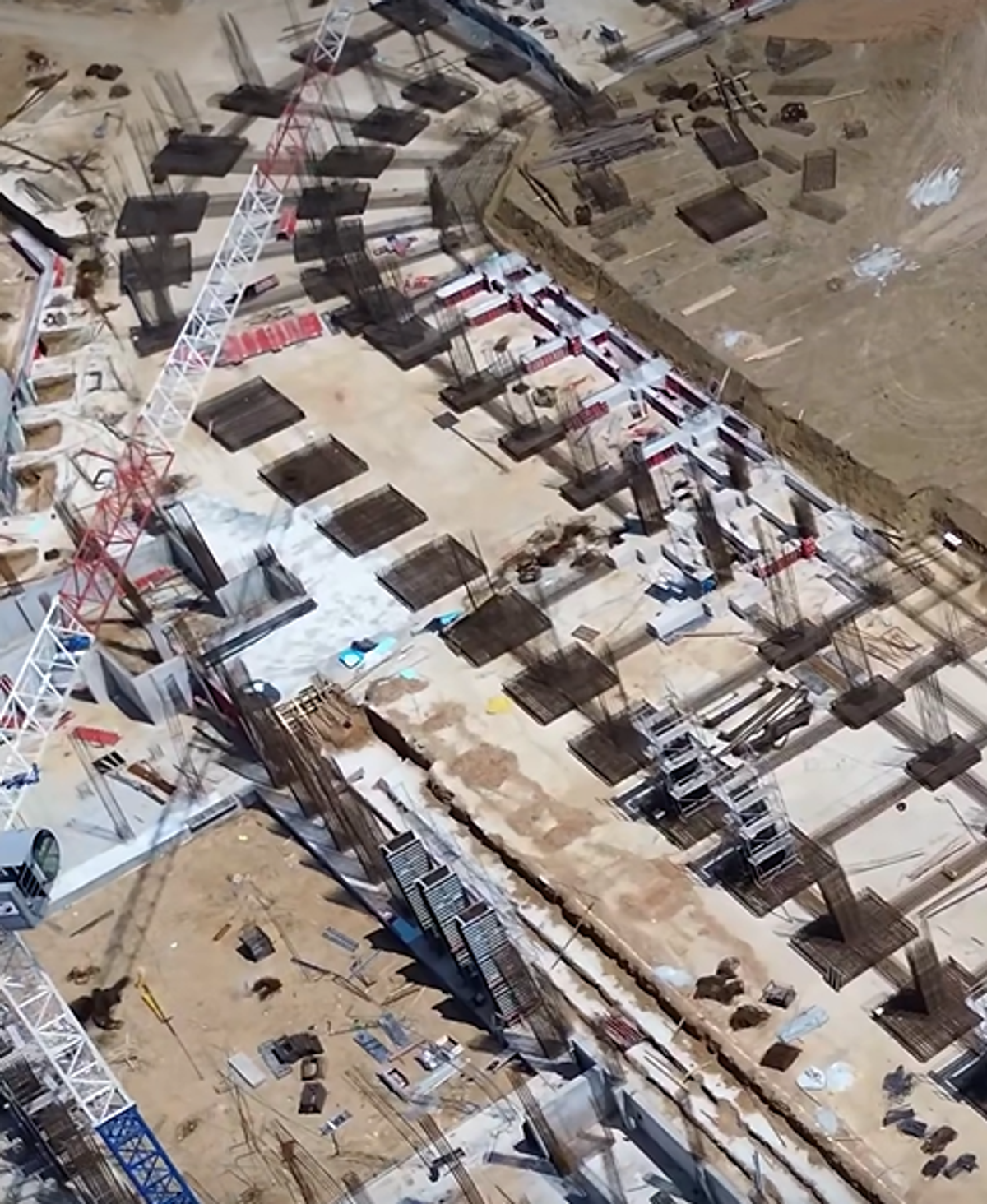Stadionul de la Pitești, imagini de pe 30 iunie 2026 // foto: capturi Facebook Constructii Erbasu