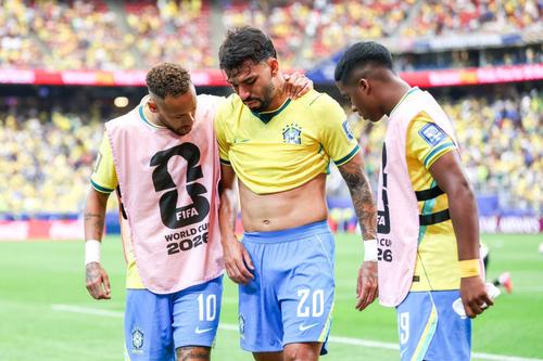 Neymar (stânga), Lucas Paqueta (centru), Endrick (dreapta) / Foto: Imago Images