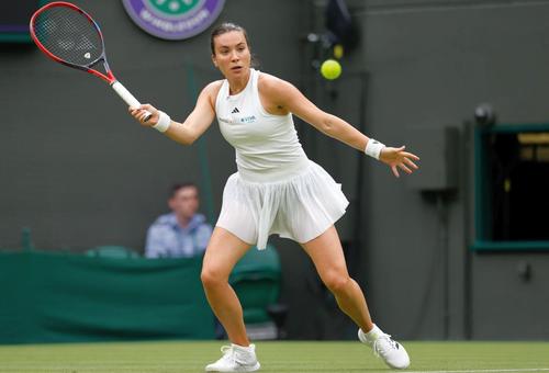 Gabriela Ruse (28 de ani, 71 WTA) o înfruntă pe Caty McNally (24 de ani, 50 WTA) în primul tur de la Wimbledon/ FOTO: Imago Images