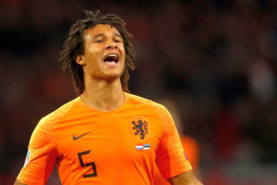 Nathan Ake // foto: Guliver/gettyimages Manchester City a dat drumul la robinetul cu bani: al doilea transfer realizat în două zile! 45 de milioane pentru un fotbalist care a retrogradat din Premier League