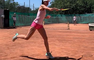 Andreea Mitu își împarte ziua între tenis și orele petrecute cu băiețelul ei » E înscrisă la Palermo, dar are dubii dacă să meargă sau nu