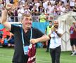 Gica Hagi (55 de ani) a avut parte de o surpriză plăcută pe Arena Națională, înaintea meciului Rapid - Farul, din etapa cu numărul 3 a Ligii 1. Foto: Cristi Preda