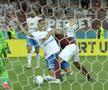 Hațegan n-a revenit din vacanță » Nu a văzut un penalty cât casa în Rapid - Farul