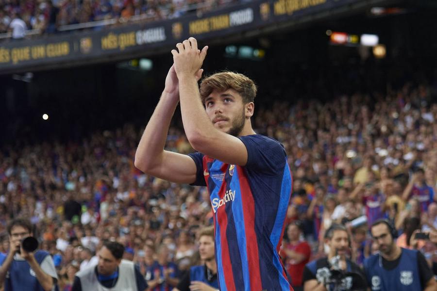 Barcelona l-a vândut pe Nico Gonzalez (21 de ani, mijlocaș central) la FC Porto. Noul transfer al lui Manchester City dezvăluie: „Tatăl meu îmi repeta mereu că trebuie să merg acolo”