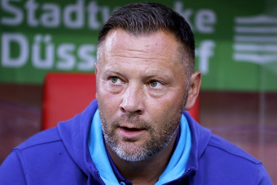 Ați mai văzut așa ceva? Antrenorul unui club mare din Germania și-a folosit toți cei 3 fii ai săi în ultimul meci: „Nu simt că-i favorizez”