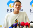 David Popovici, 18 ani, a revenit în această dimineață în România, după Campionatele Mondiale de la Fukuoka, Japonia