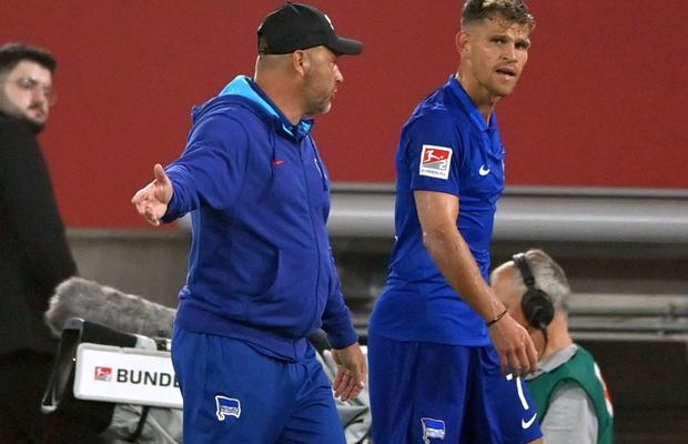 Ați mai văzut așa ceva? Antrenorul unui club mare din Germania și-a folosit toți cei 3 fii ai săi în ultimul meci: „Nu simt că-i favorizez”