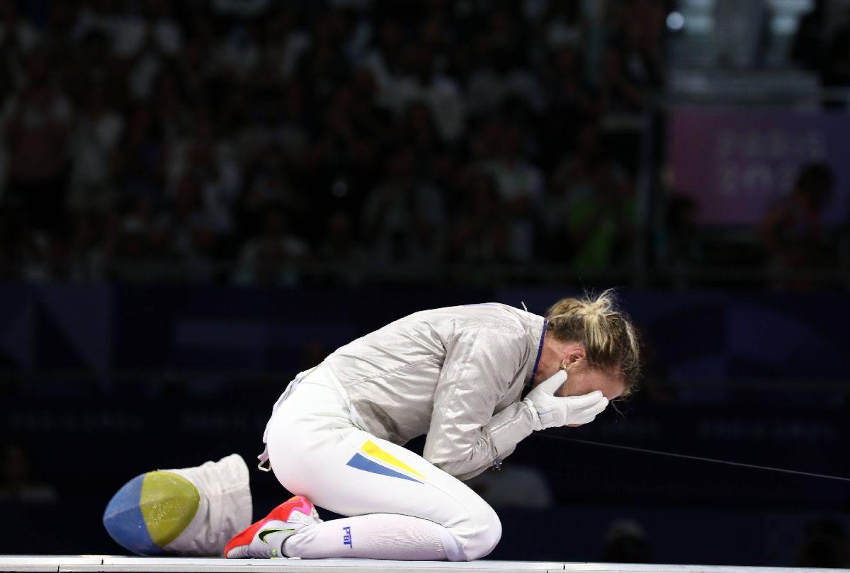 Vă mai amintiți de sportiva din Ucraina descalificată fiindcă n-a dat mâna cu rivala rusoaică? A luat medalie la Jocurile Olimpice și a ținut să transmită un mesaj întregii lumi