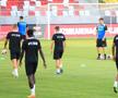 FCSB a intrat în focurile meciului cu Maccabi Tel Aviv, returul turului secund de Champions League. La antrenamentul de astăzi, buna dispoziție a fost la ea acasă. Foto: Ionuț Iordache (GSP)