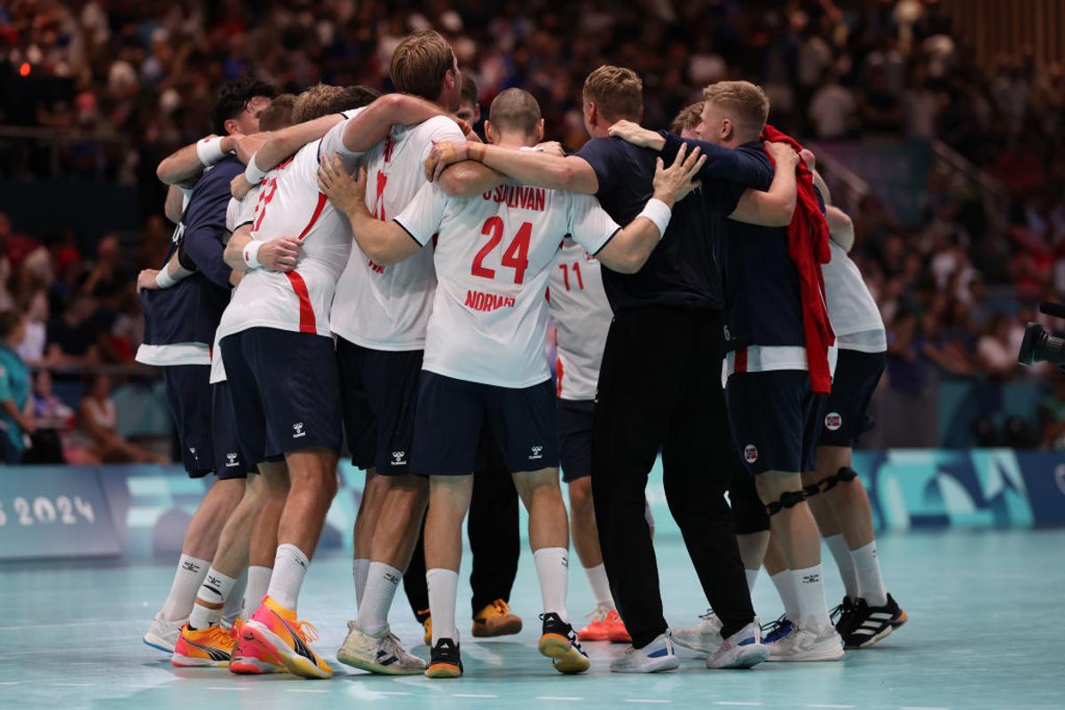 Francezilor nu le vine să creadă! Naționala de handbal masculin s-a făcut de râs » Sărbătoarea lui Karabatic se transformă într-un fiasco