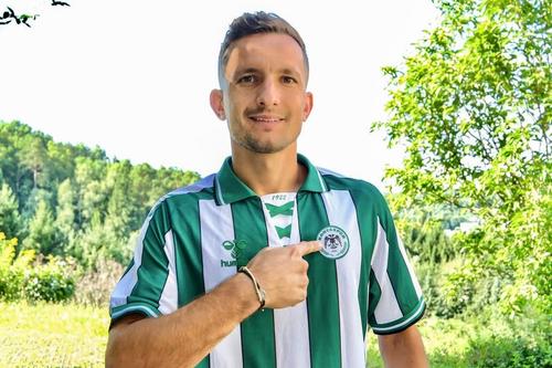 S-a terminat! Marius Ștefănescu a plecat de la FCSB și va juca la Konyaspor. FOTO: Instagram @Konyaspor