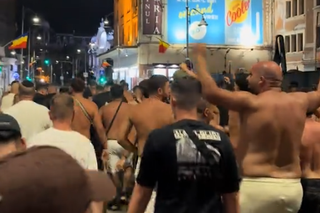 Fanii echipei din Ierusalim au luat cu asalt Bucureștiul: torțe și fumigene pe străzile Capitalei în toiul nopții