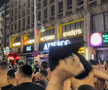 Fanii echipei din Ierusalim au luat cu asalt Bucureștiul: torțe și fumigene pe străzile Capitalei în toiul nopții