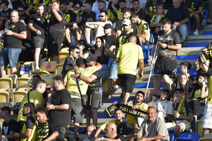 Beitar Ierusalim - AEK Larnaca, pe „Ilie Oană”