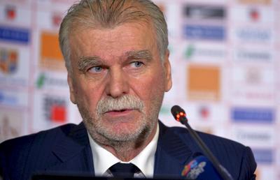 Coaliție atipică! Dinu Gheorghe e săgeata Anamariei Prodan la U Cluj! Detalii din culisele mutării