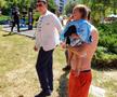 FOTO Şi-a lăsat baltă soţul când l-a văzut pe Cristi Borcea! S-a dus la omul de afaceri şi i-a spus direct: „Ești feblețea mea”