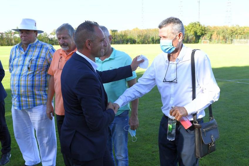 Pablo Cortacero, noul acționar majoritar al lui Dinamo, a invitat mai multe glorii ale clubului la prima sa conferință de presă susținută în România