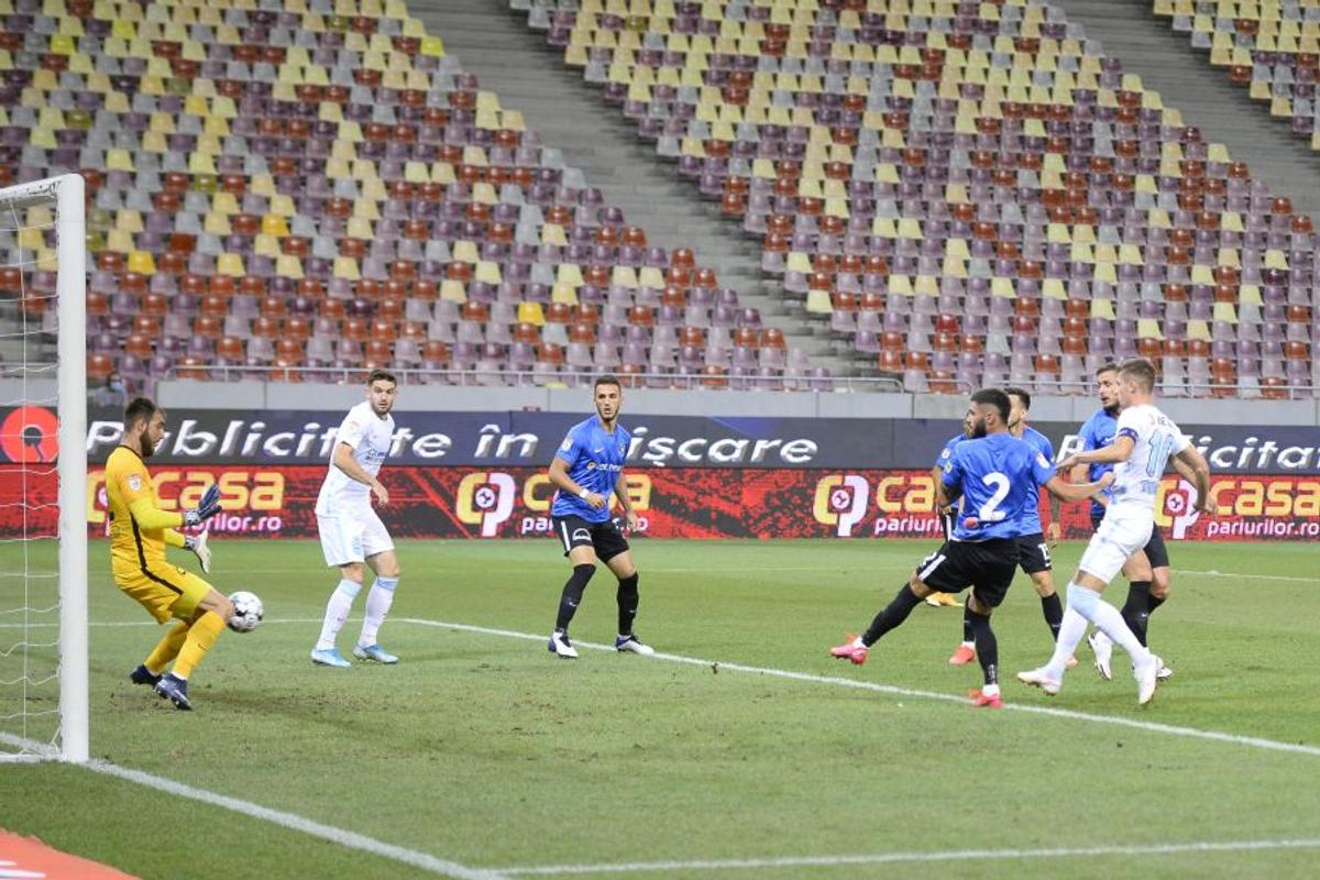 FCSB - Viitorul 3-0. Adi Petre, mesaj dur pe facebook pentru Gigi Becali: „Ai greșit crezând că sunt una dintre oile tale” » Atacantul s-a scuzat apoi în direct: „Altcineva a postat de pe contul meu”