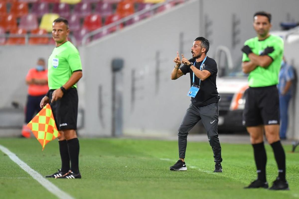 FCSB - Viitorul 3-0. Adi Petre, mesaj dur pe facebook pentru Gigi Becali: „Ai greșit crezând că sunt una dintre oile tale” » Atacantul s-a scuzat apoi în direct: „Altcineva a postat de pe contul meu”